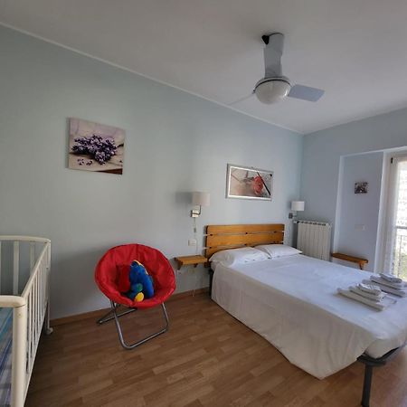 Red Apartment - Residenza Silvana Verbania Kültér fotó