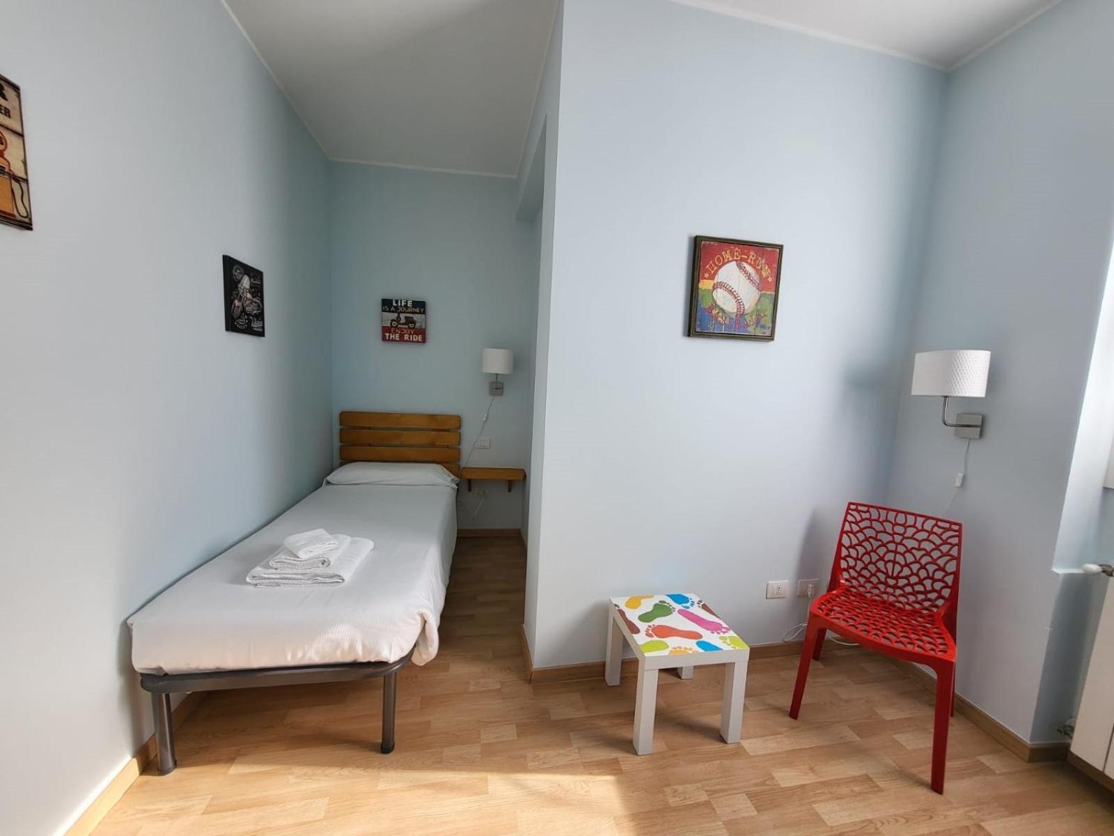 Red Apartment - Residenza Silvana Verbania Kültér fotó